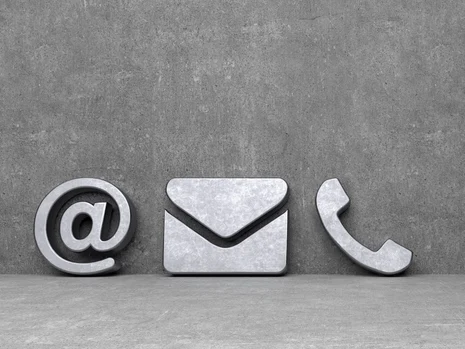 Icons für Telefon, Postadresse und E-Mail