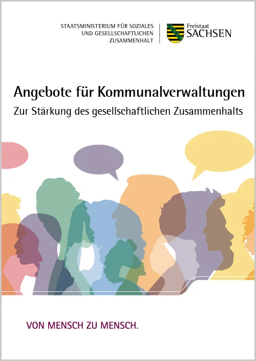 Broschüre: Angebote für Kommunalverwaltungen. Bunte Silhouetten von Menschen mit Sprechblasen, Thema gesellschaftlicher Zusammenhalt.