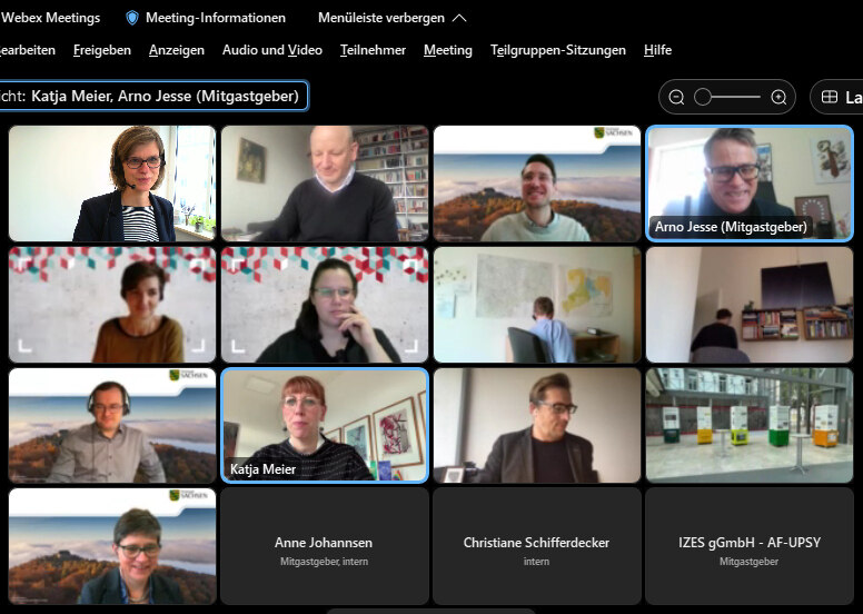 Screenshot Webex-Sitzung Bilderkacheln mit Teilnehmendne und Referierenden